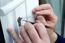 kapı hidroliği takma